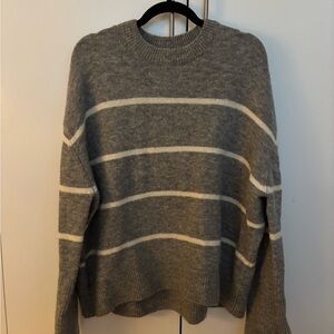 & Other Stories Gray and White Crew Neck Wool Sweater